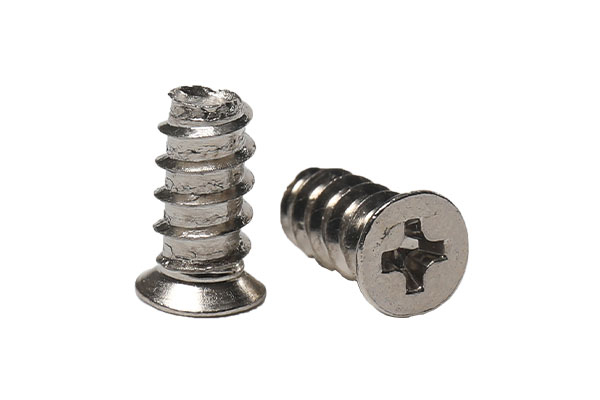 Flat tail screw